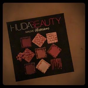 Huda Beauty Mauve Obsessions
